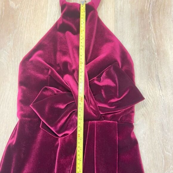 Black Halo, Estelle Smashing Berry High-Low Velvet Halter Bow Gown, Women’s 4 - Picture 12 of 15